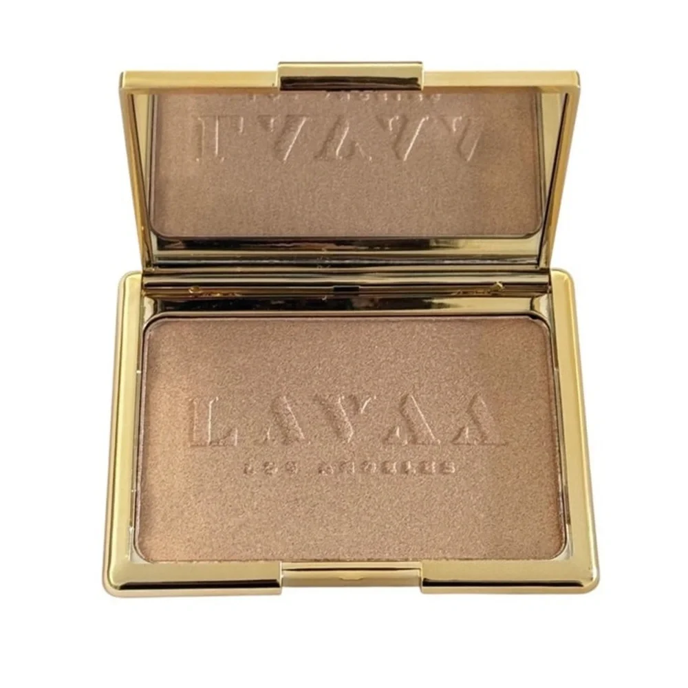 NWT Lavaa GRAND GLOW‎ ILLUMINATOR HIGHLIGHTER
